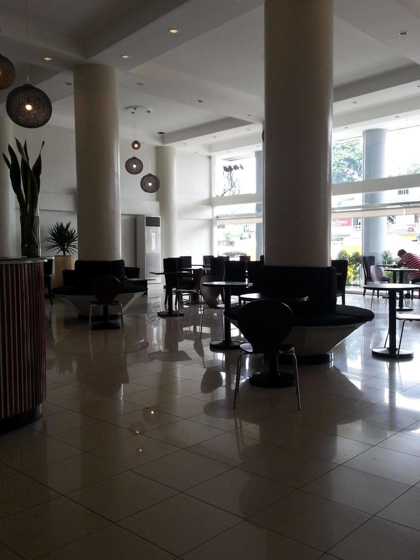 The Contemporary Hotel San Juan (Metro Manila) Exterior foto